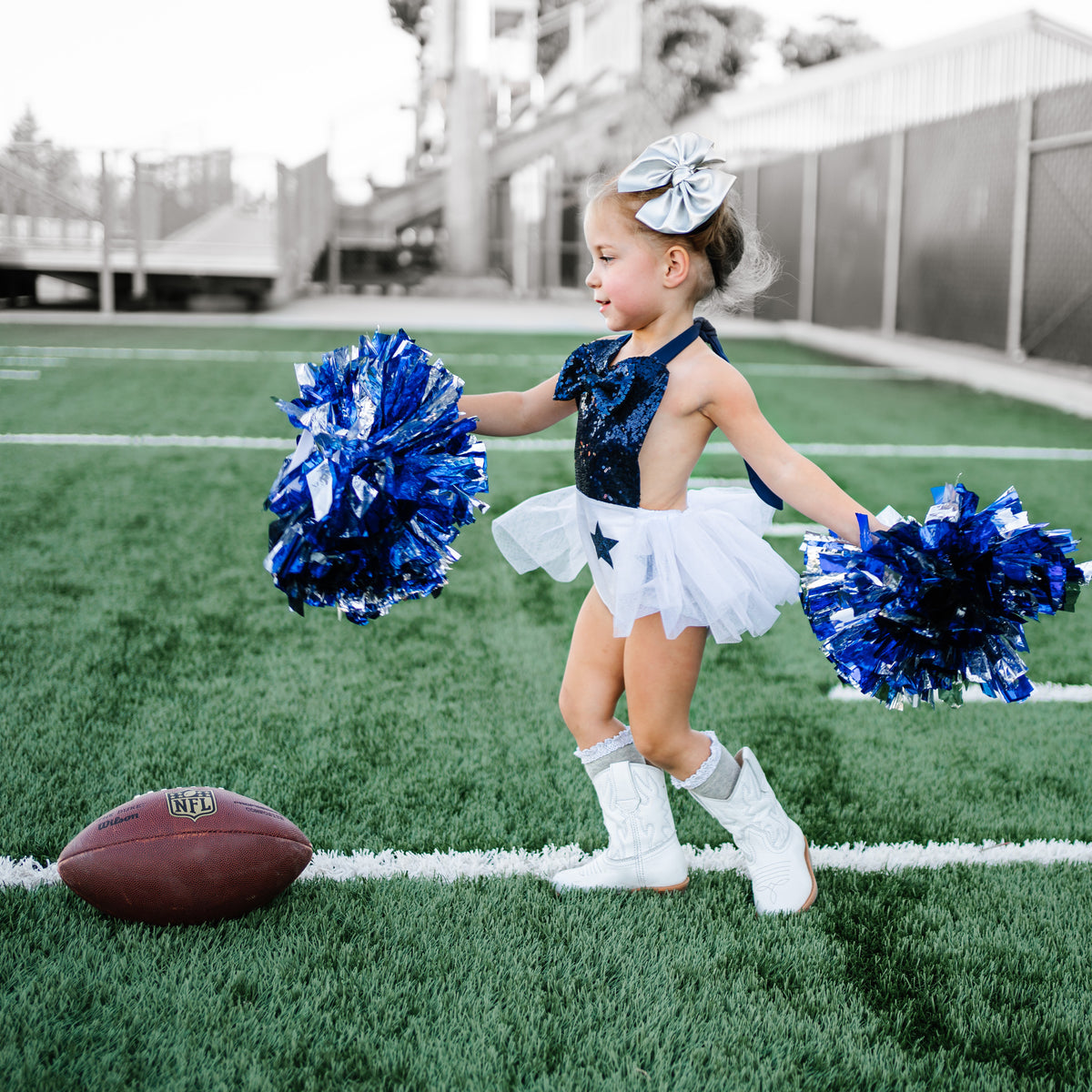Cheerleader PomPoms – JaydenandOlivia