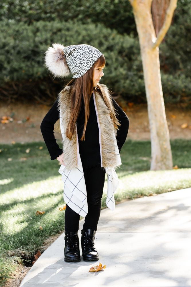 White fur vest clearance outfit